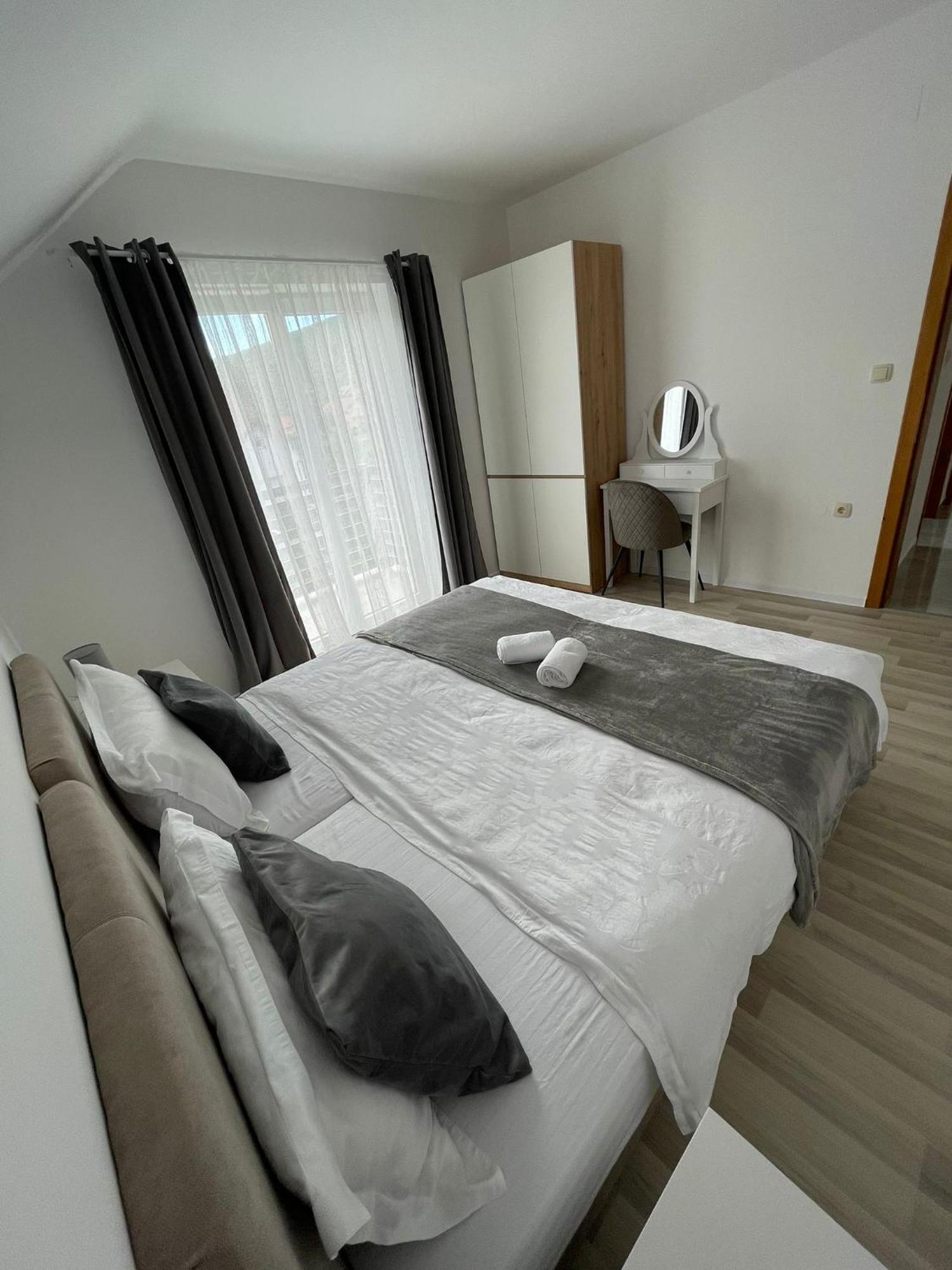 Apartman Nativis Otočac Екстериор снимка